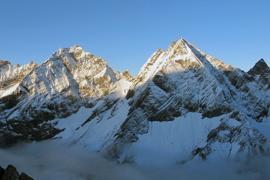 Mt. Shuangfeng and Goromity