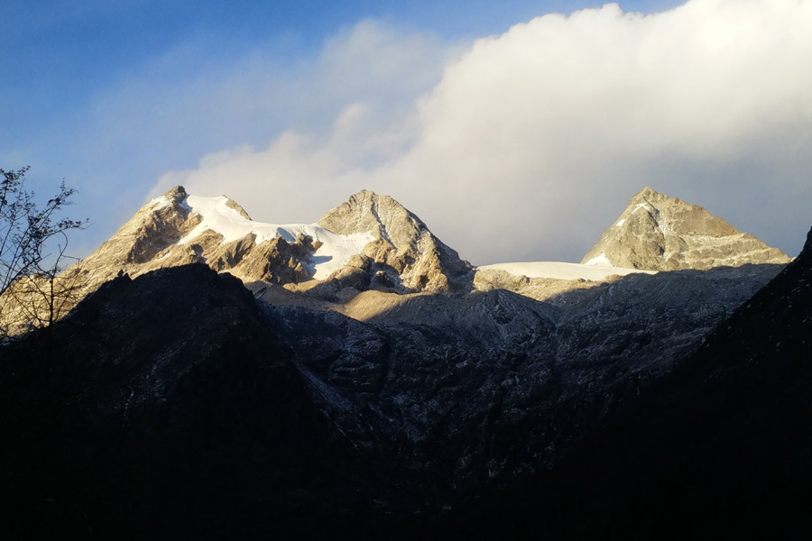 Yangmantai and Mt. Camel