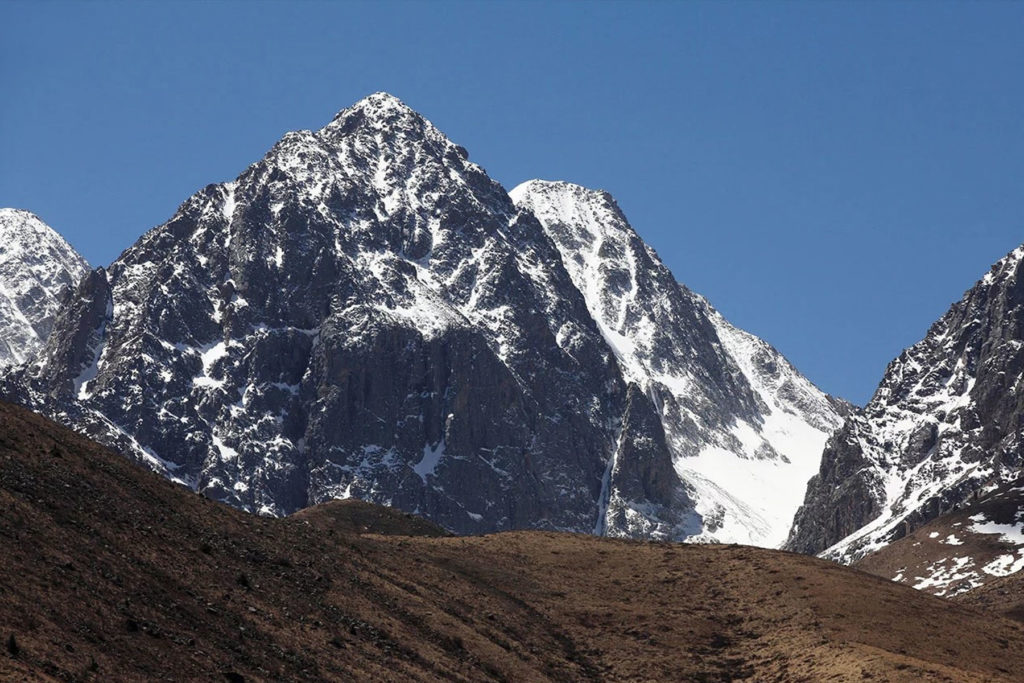 Rongbacha Mountains